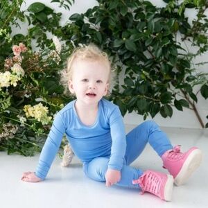 Kyte Baby 2T long sleeve/long pants PJs Periwinkle